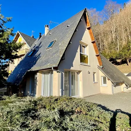 Le Joli Cedre 8pers Dore