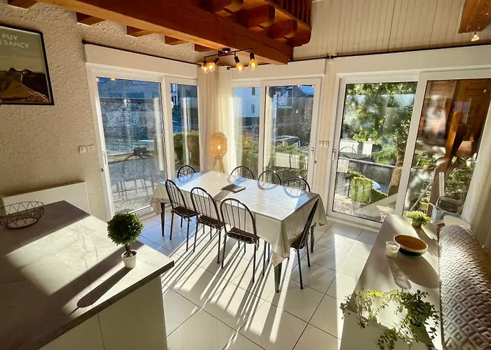 Holiday home Le Joli Cedre 8pers Dore